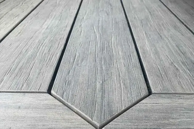 Made from recycled wood & plastic