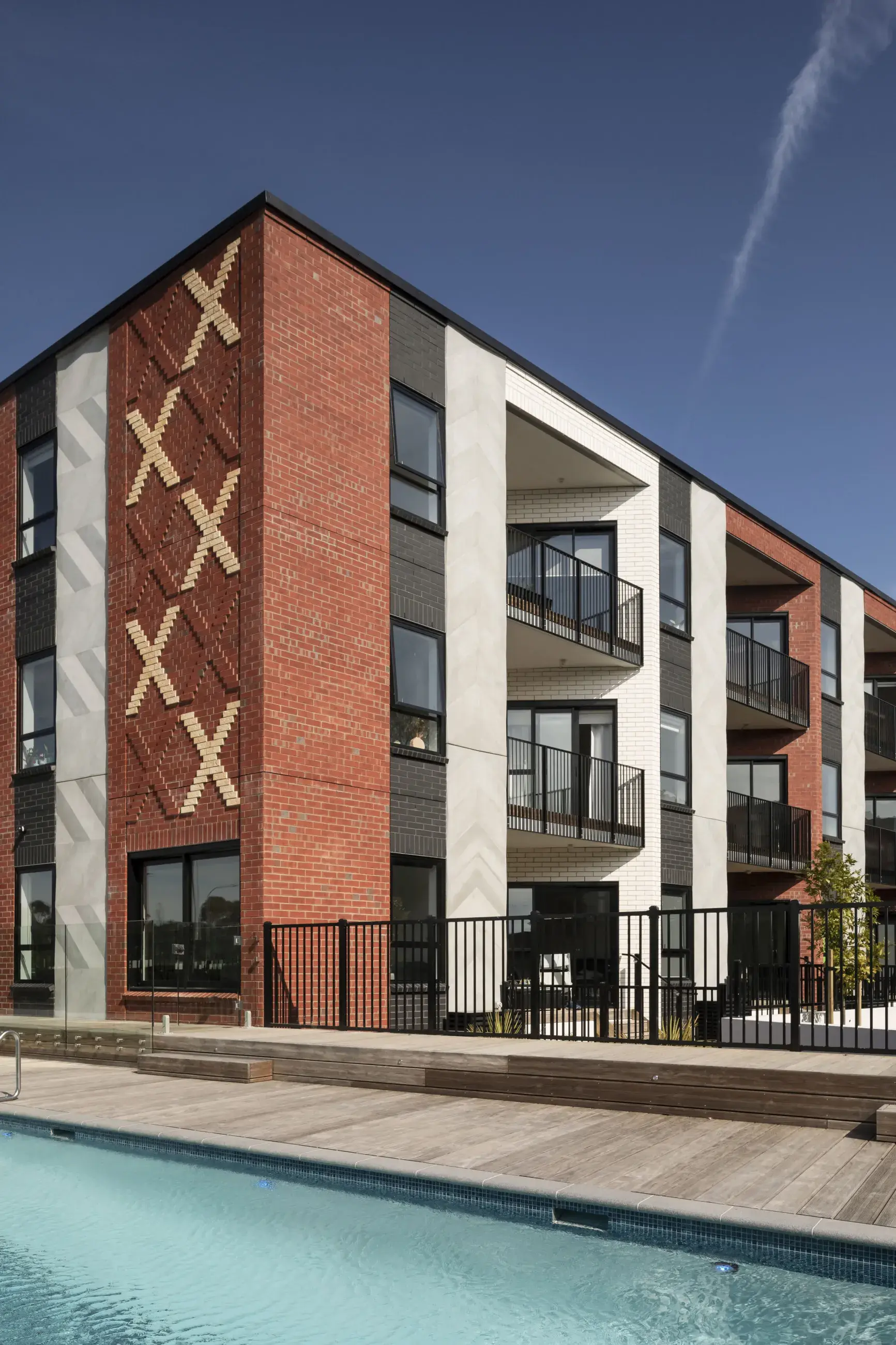 eyJidWNrZXQiOiJ1cmJhbi1ncm91cC13ZWJzaXRlLXByb2QtYXNzZXRzIiwia2V5IjoiaW1hZ2VzXC9rb2tpaGlfMjM1MS0wLTI4ODAtMC0wLmpwZyIsImVkaXRzIjp7InJlc2l6ZSI6eyJ3aWR0aCI6MTczMywid2l0aG91dEVubGFyZ2VtZW50Ijp0cnVlfSwiZml0IjoiY29udGFpbiIsInRvRm9ybWF0Ijoid2VicCJ